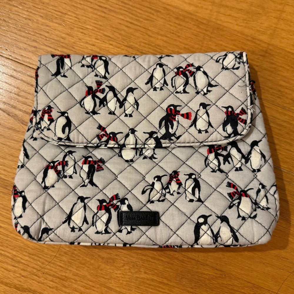 Vera Bradley 5 Brush Makeup Cosmetic Bag Playful Penguins Gray